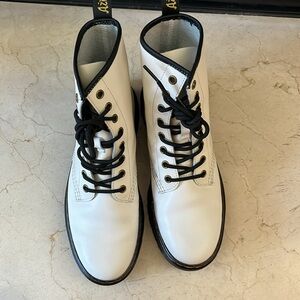 New Dr. Martens White Leather Zavala Boots, 8